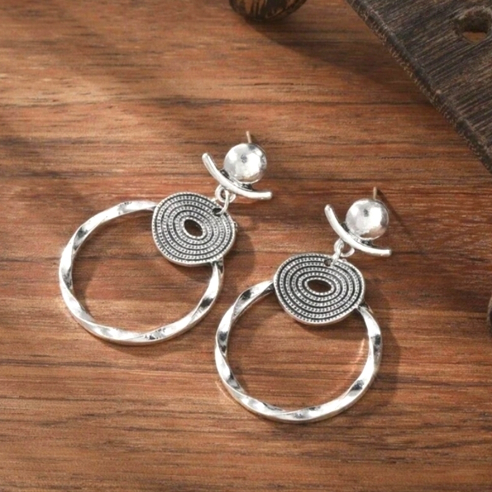Elegant Silver Hoop Earrings